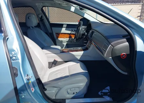 2011 Jaguar Xf z USA, uszkodzony, nr VIN SAJWA0FB6BLS13179